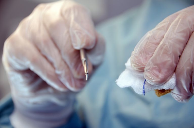 フランス医療制度の進化と未来の健康管理